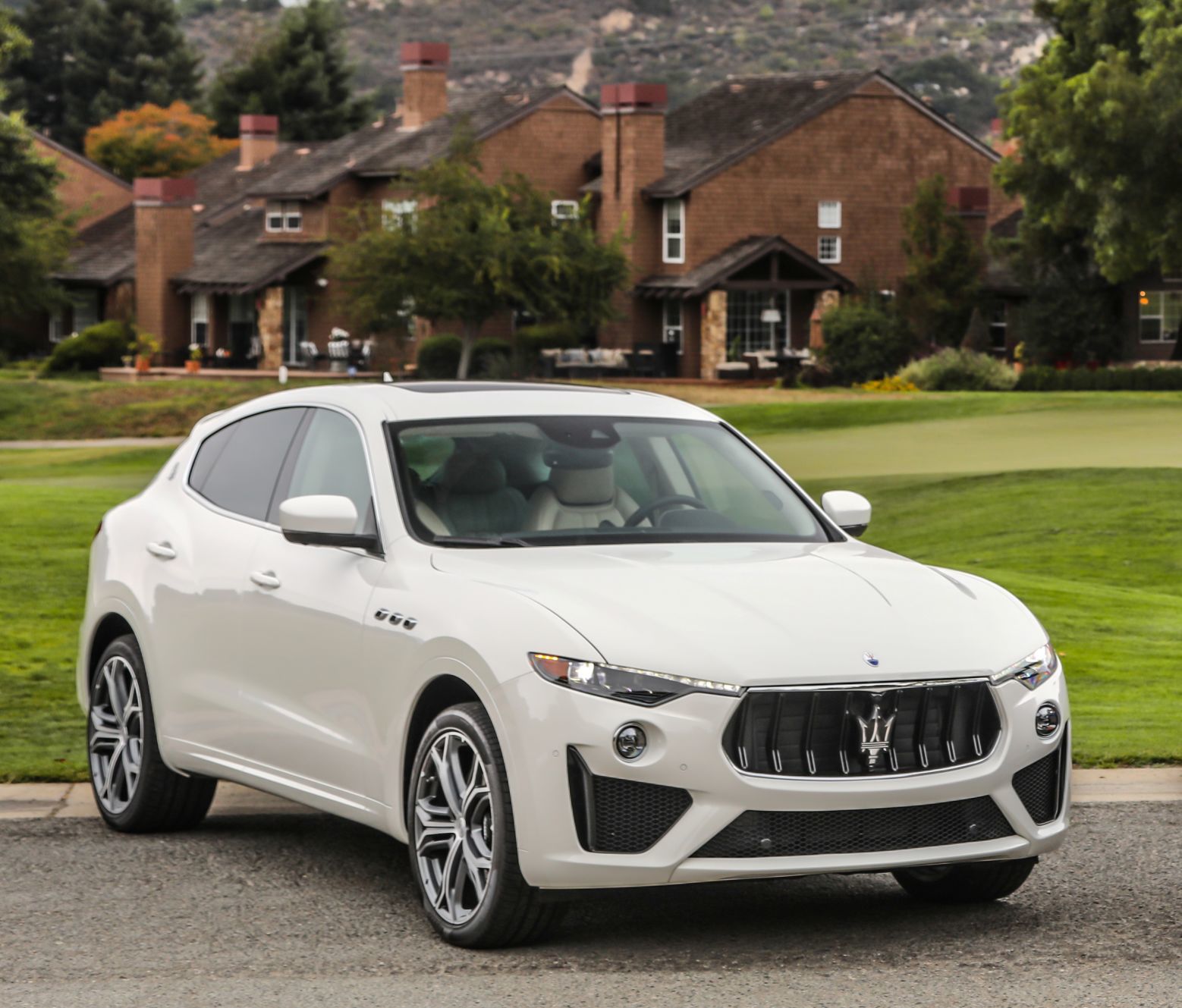 maserati2020levante0929a.jpg